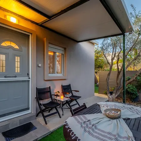 Holiday home Hot Tub - 5 Min To Beaches - Private Garden - Netflix *