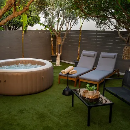 Vakantiehuis Hot Tub - 5 Min To Beaches - Private Garden - Netflix