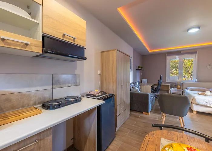 Hot Tub - 5 Min To Beaches - Private Garden - Netflix * Lambi (Kos)