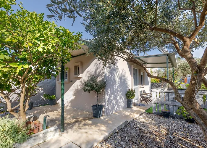 Hot Tub - 5 Min To Beaches - Private Garden - Netflix Tatil Evi *